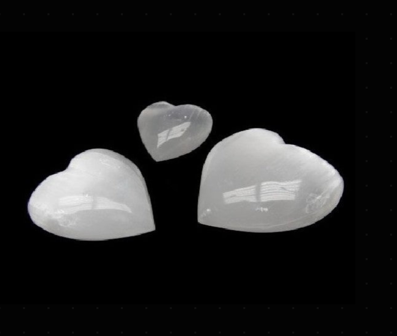 Corazón de Selenita Blanca (3 cm) – Piedra para Limpieza Energética, Paz Interior y Amor Espiritual