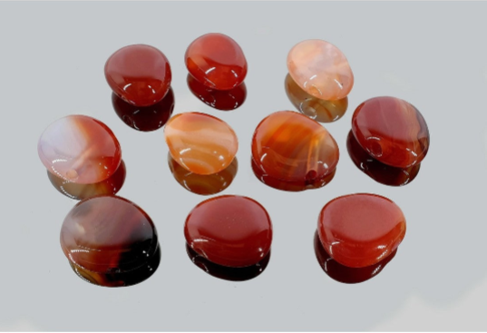 Colgante Caramelito de Cornalina – Amuleto para Vitalidad, Creatividad y Confianza Personal