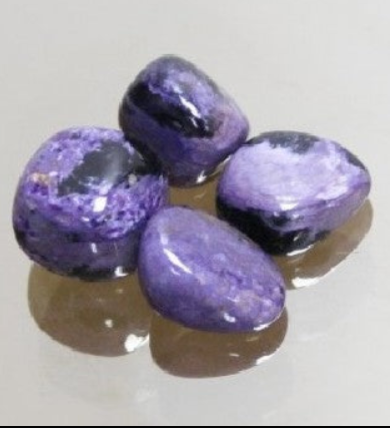 Rodado de Charoita – Piedra Natural para Transformación Espiritual y Protección Energética