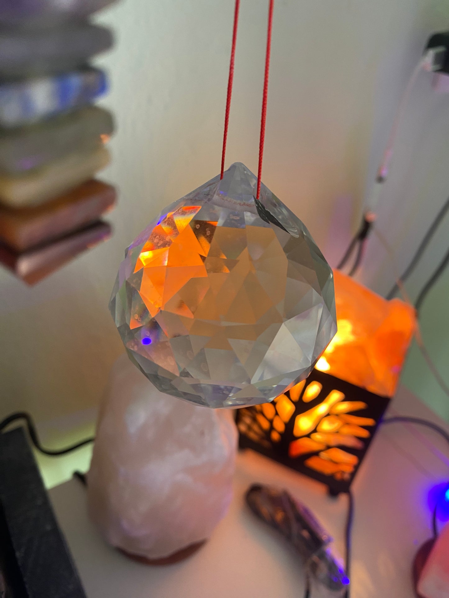 Cristal Facetado Feng Shui 60 mm – Armoniza tu Hogar con Energía Positiva