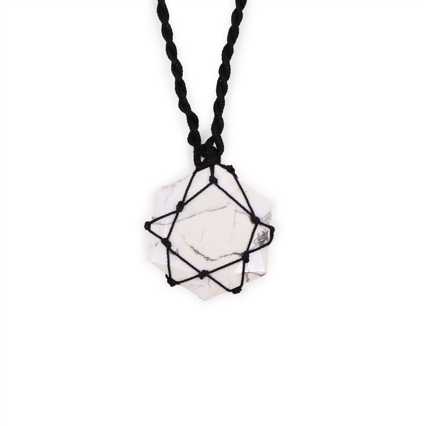 Colgante hexagonal Howlita blanca entrelazada