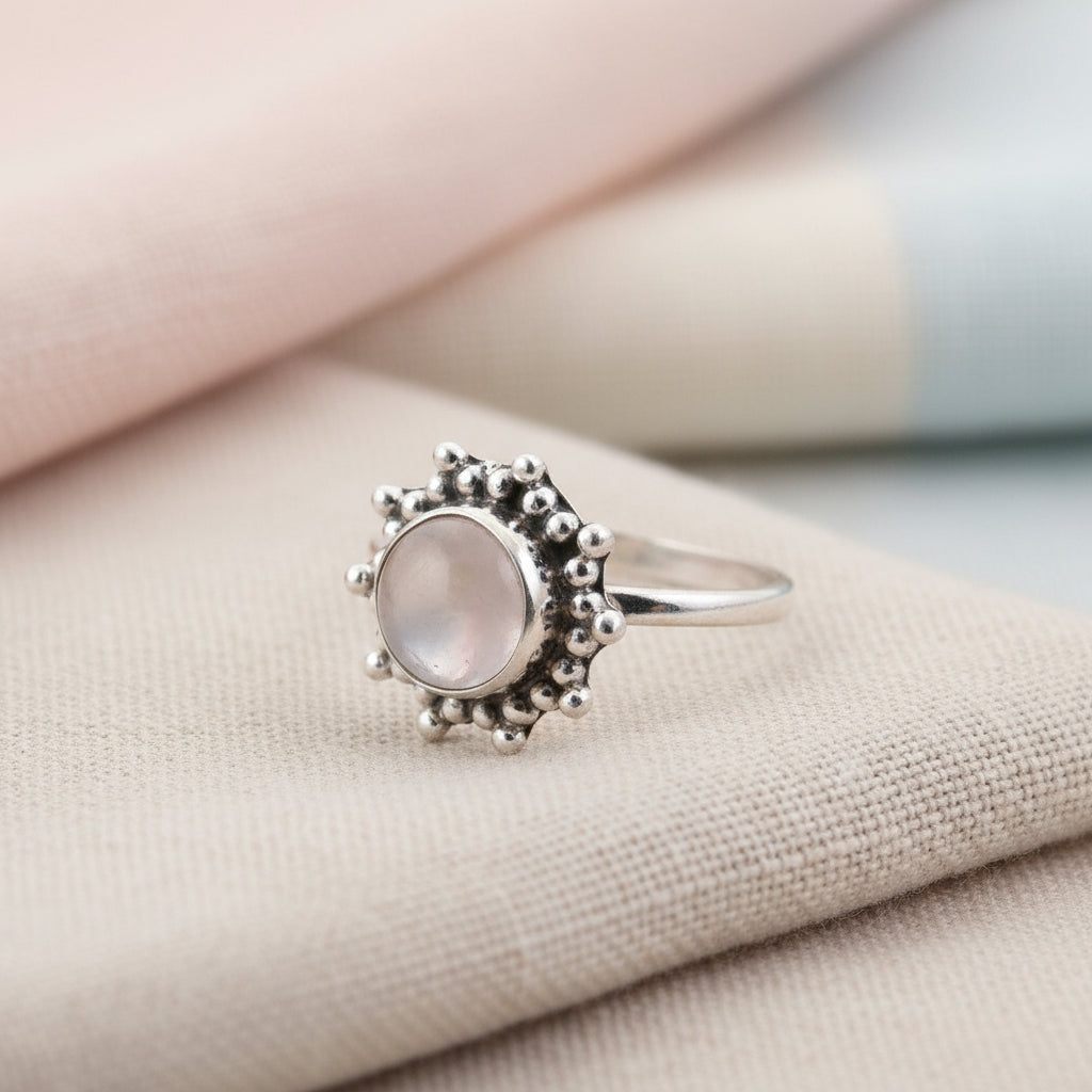 Anillo Ajustable Flor en Plata de primera ley con Cuarzo Rosa