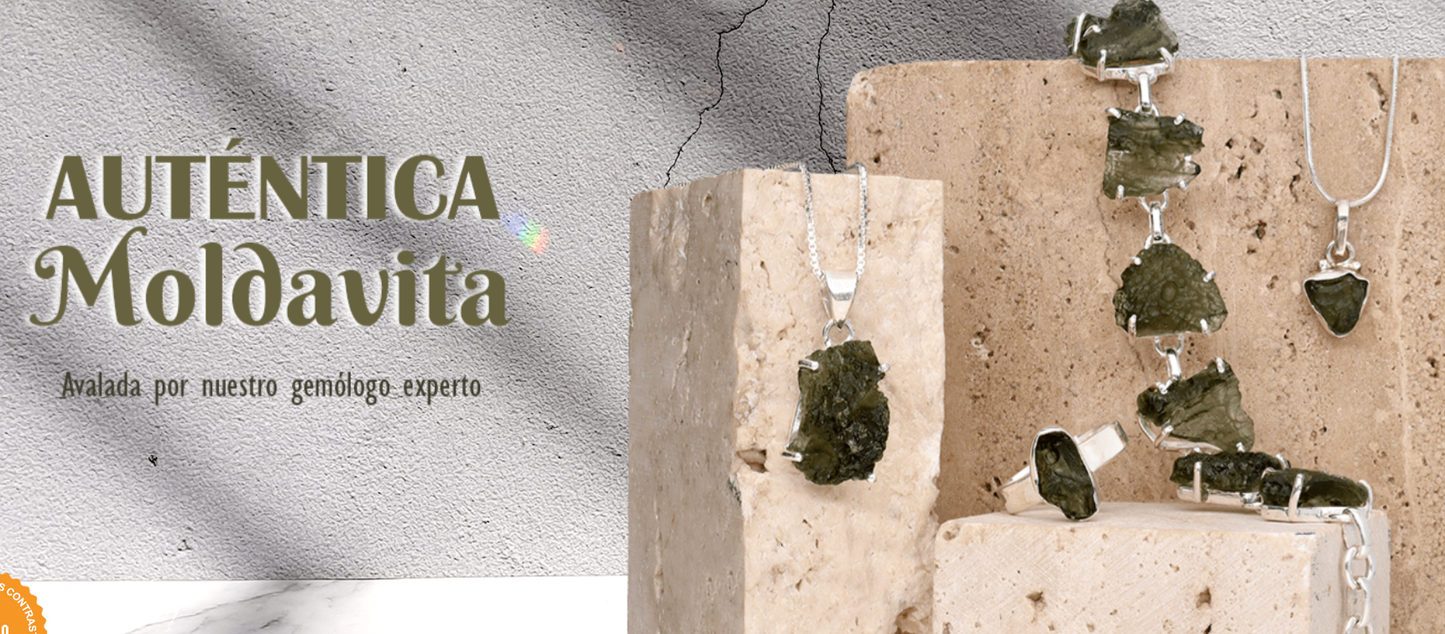Anillo de Plata de Primera Ley con Moldavita de 2–3 g (avalada por gemólogo)