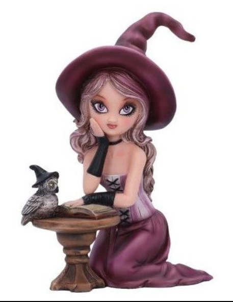 Dolly-Bruja Hechicera Pintada a Mano – Figura Artesanal de Bruja Mística para Decoración y Colección