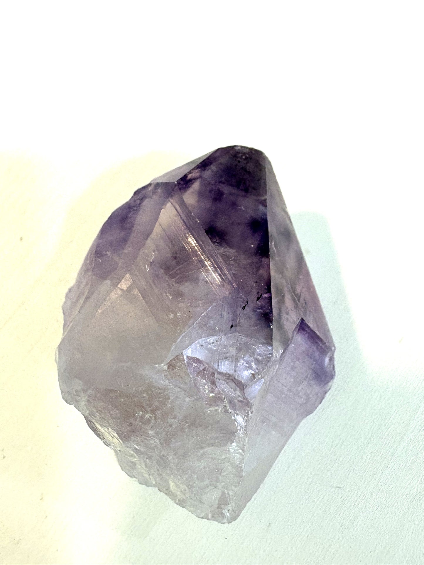Punta de Amatista Extra – Cristal Natural para Protección, Intuición y Energía Elevada