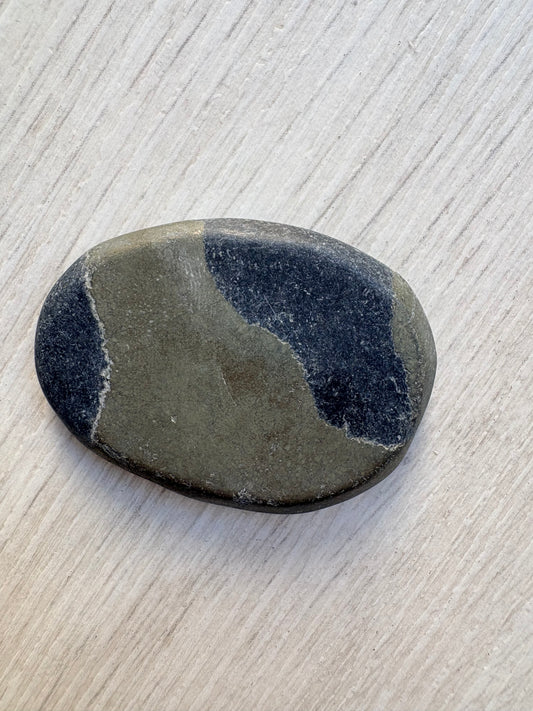 Pirita Natural – Mineral para Abundancia, Protección y Energía Dorada